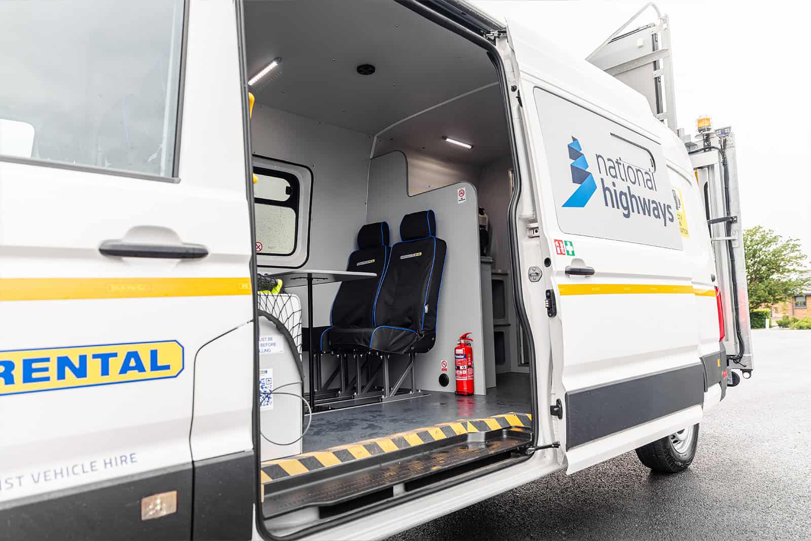 King Highway - New Enhanced Mobile Carriageway Closure vehicles are rolled out to boost safety on the highways network King Highway - New Enhanced Mobile Carriageway Closure vehicles are rolled out to boost safety on the highways network