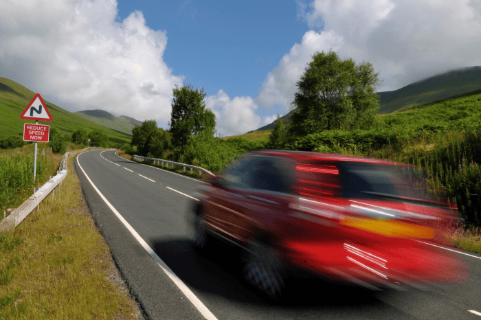 Transport Committee to review speed limits in Road Safety Strategy