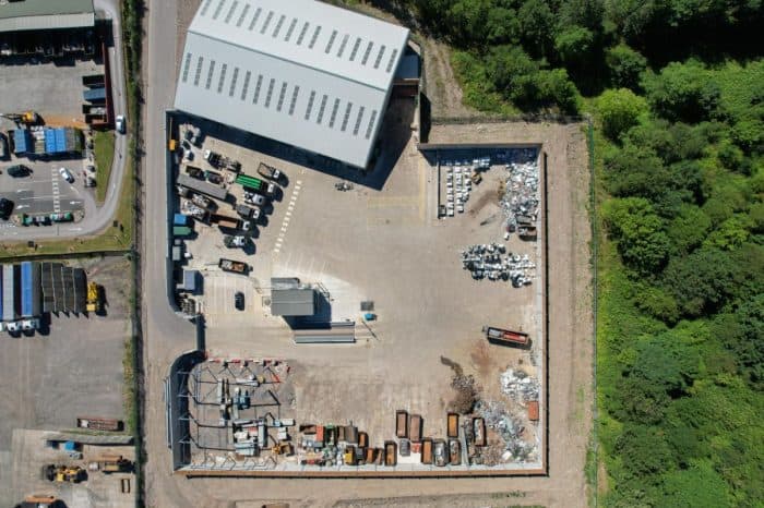 A worker was crushed in a waste yard